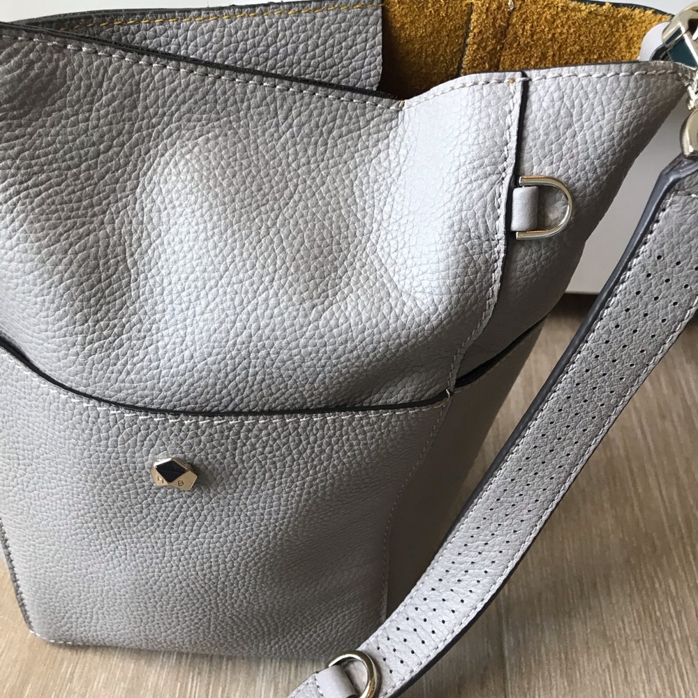 Henri Bendel convertible crossbody/belt bag - Picture 3 of 5